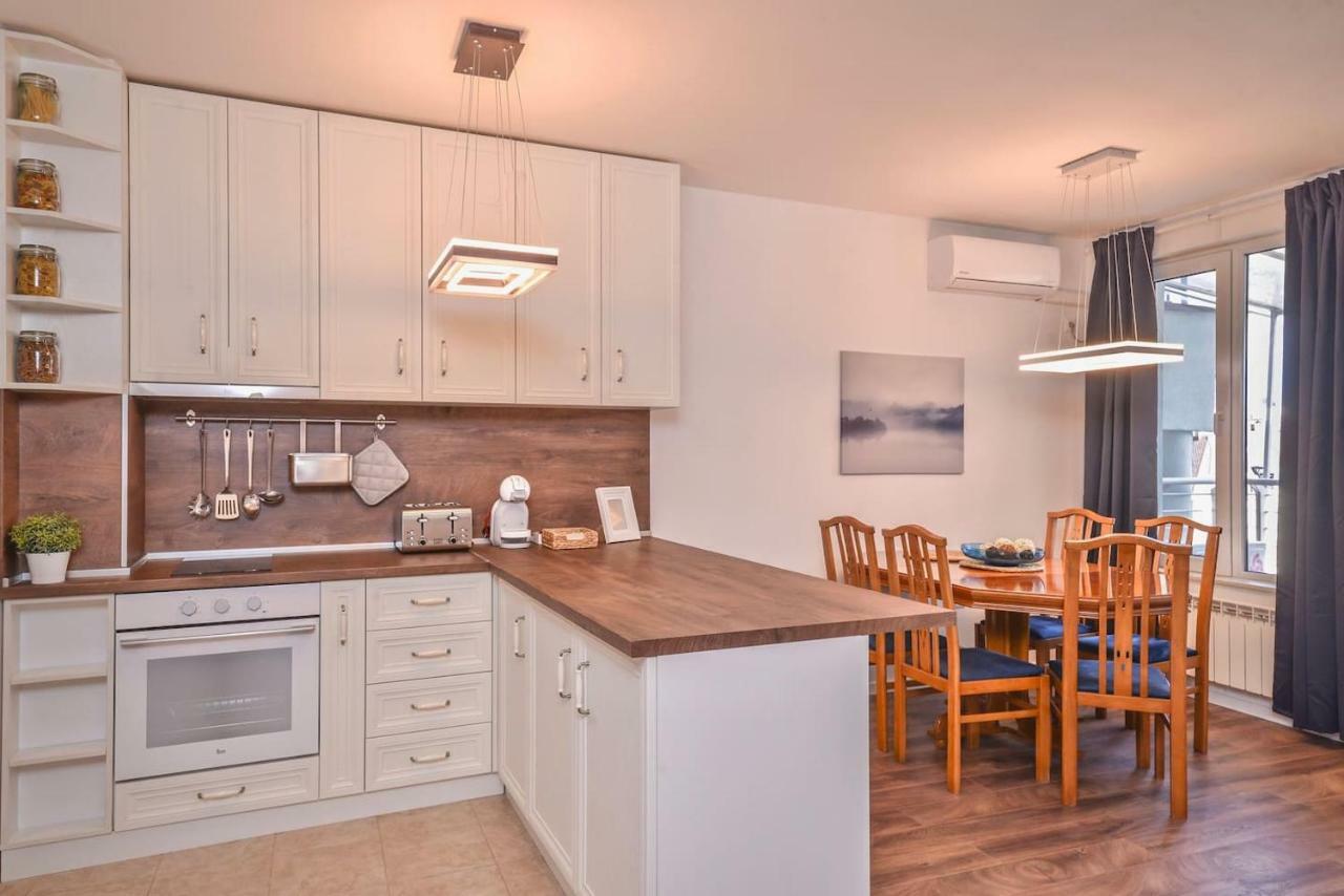 South Park, Vitosha View, 2-Bdr, 2-Bthr Apartment By Flat Mаnager Sofia Exterior foto