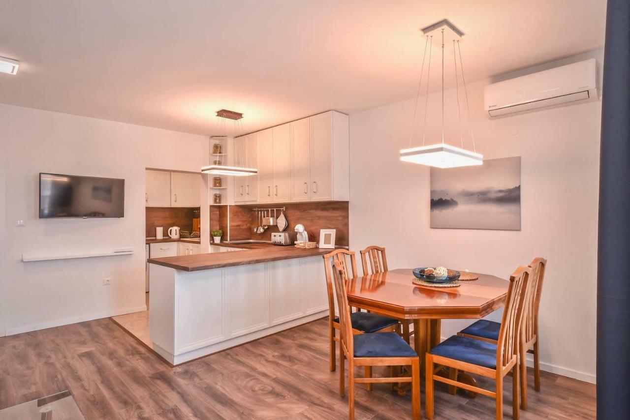South Park, Vitosha View, 2-Bdr, 2-Bthr Apartment By Flat Mаnager Sofia Exterior foto
